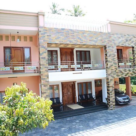 Periyar Villa Home Stay Thekkady Esterno foto