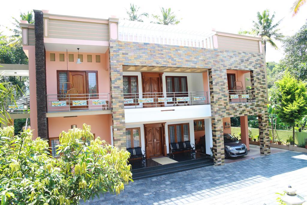 Periyar Villa Home Stay Thekkady Esterno foto